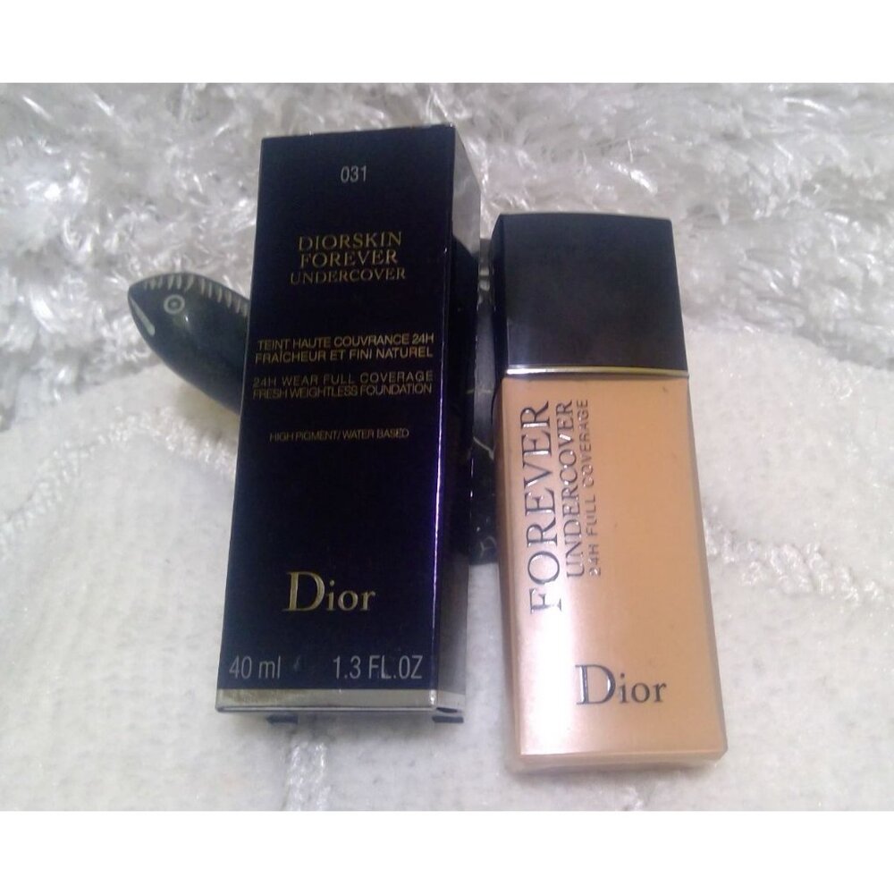 Christian Dior Dior skin Forever Undercover  Foundation 031 Sable Sand - Picture 6 of 8